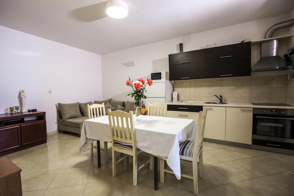 Apartments Bago Trogir Exterior photo