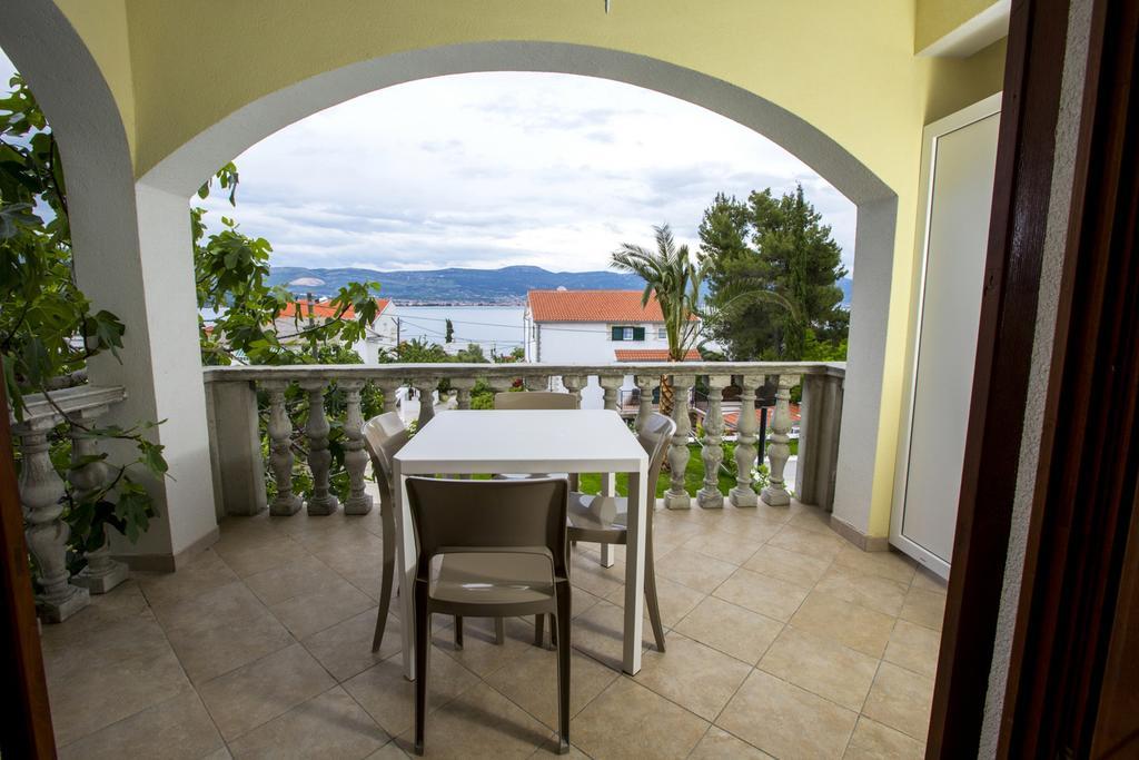 Apartments Bago Trogir Exterior photo