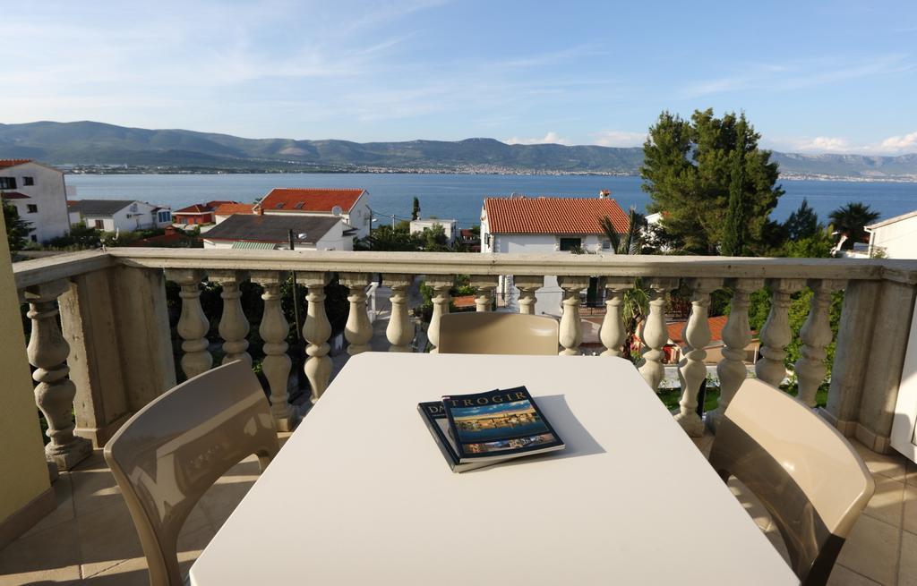 Apartments Bago Trogir Exterior photo