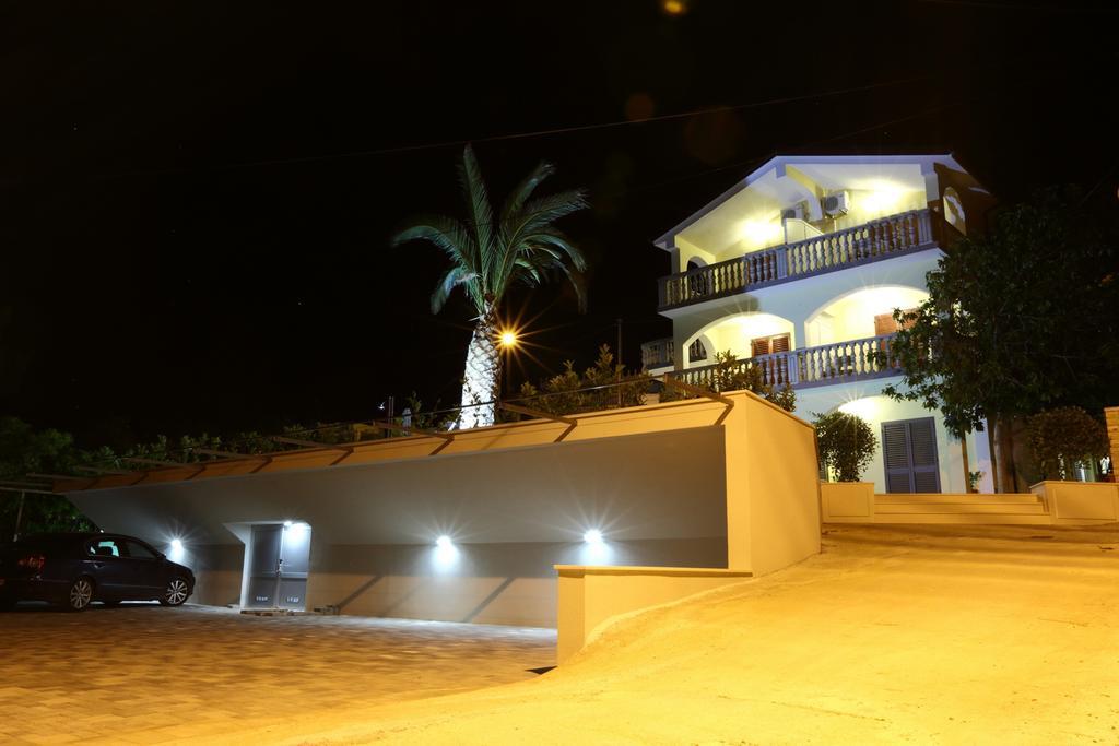 Apartments Bago Trogir Exterior photo
