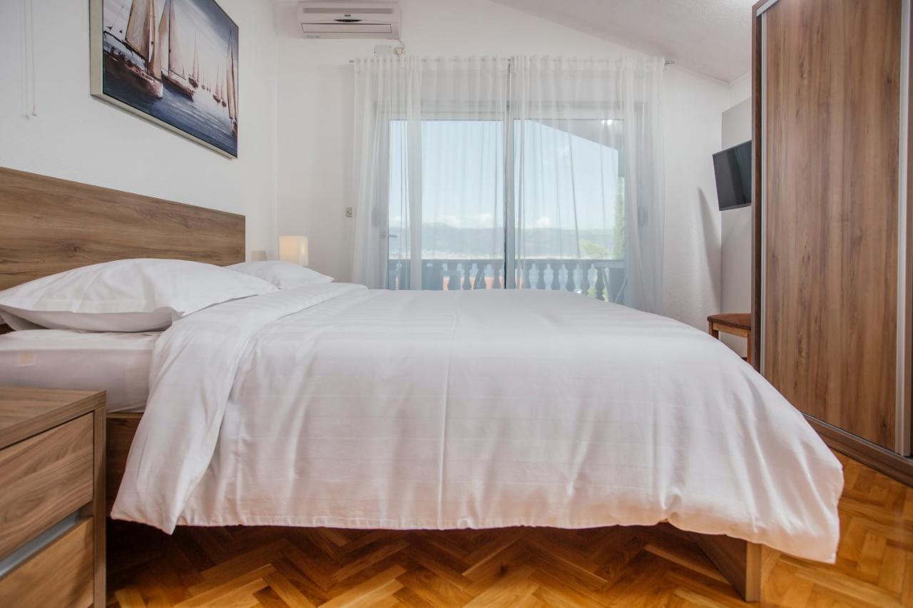 Apartments Bago Trogir Exterior photo